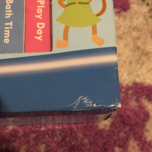 12 Baby Einstein board books - Picture 3 of 4